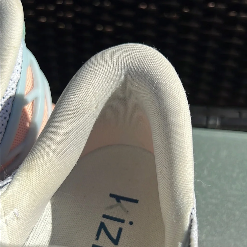 Kizik Women's Athletic Shoes - Pink and White